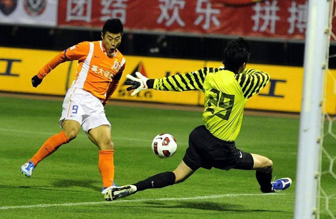 可兰白克表现抢眼,亚冠比赛再次成为焦点的简单介绍