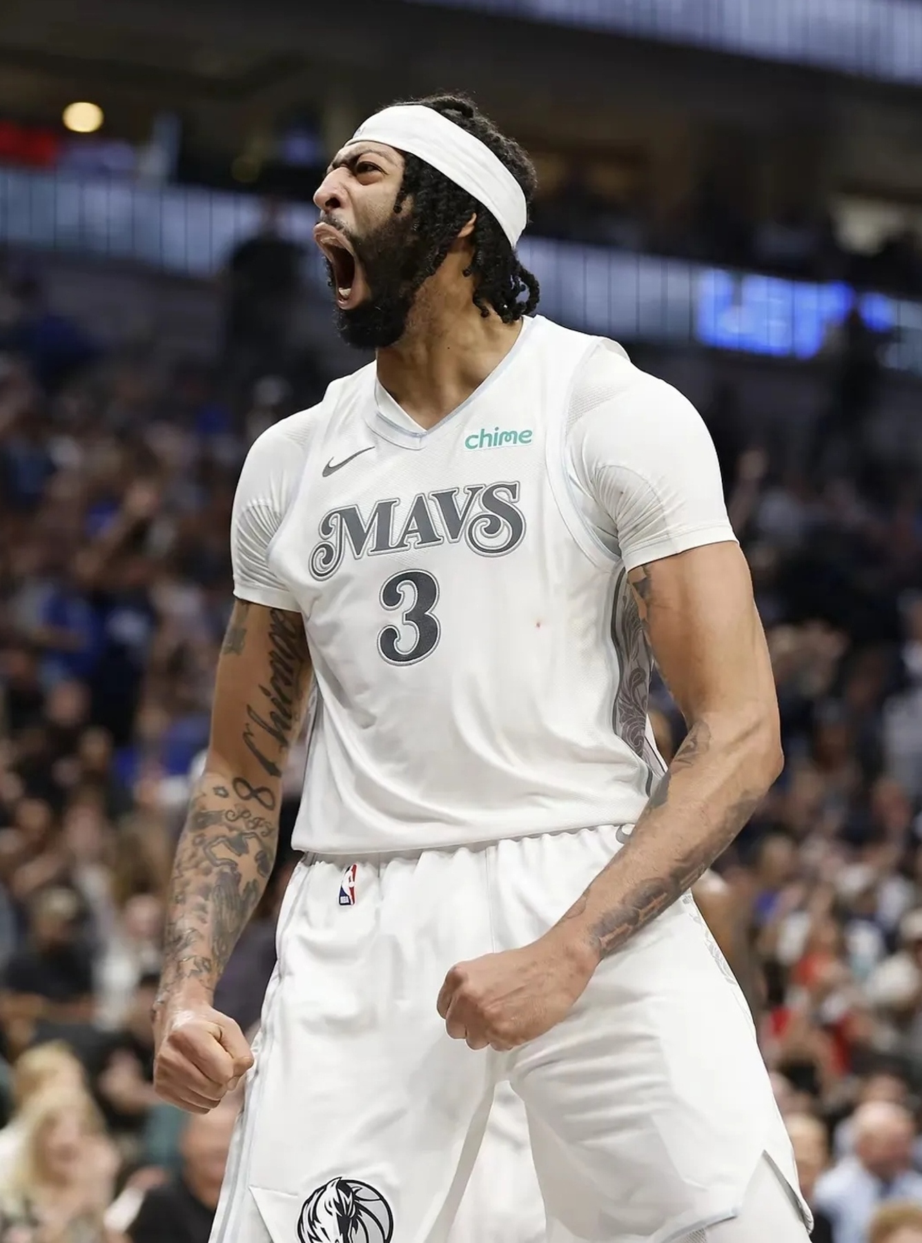 包含浓眉哥爆发新星，冲击季后赛刷新纪录，逆转取胜球队迎来希望！的词条